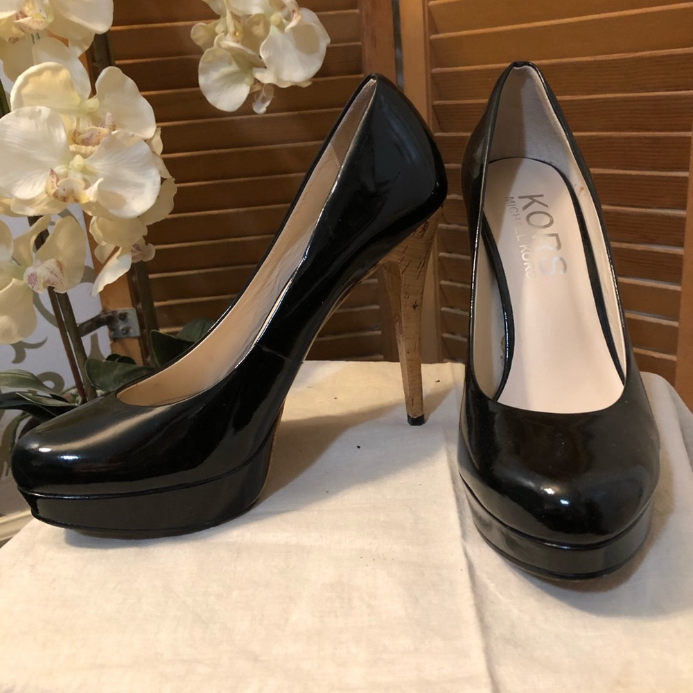 Michael Kors Platform Black Patent Cork Stillitos